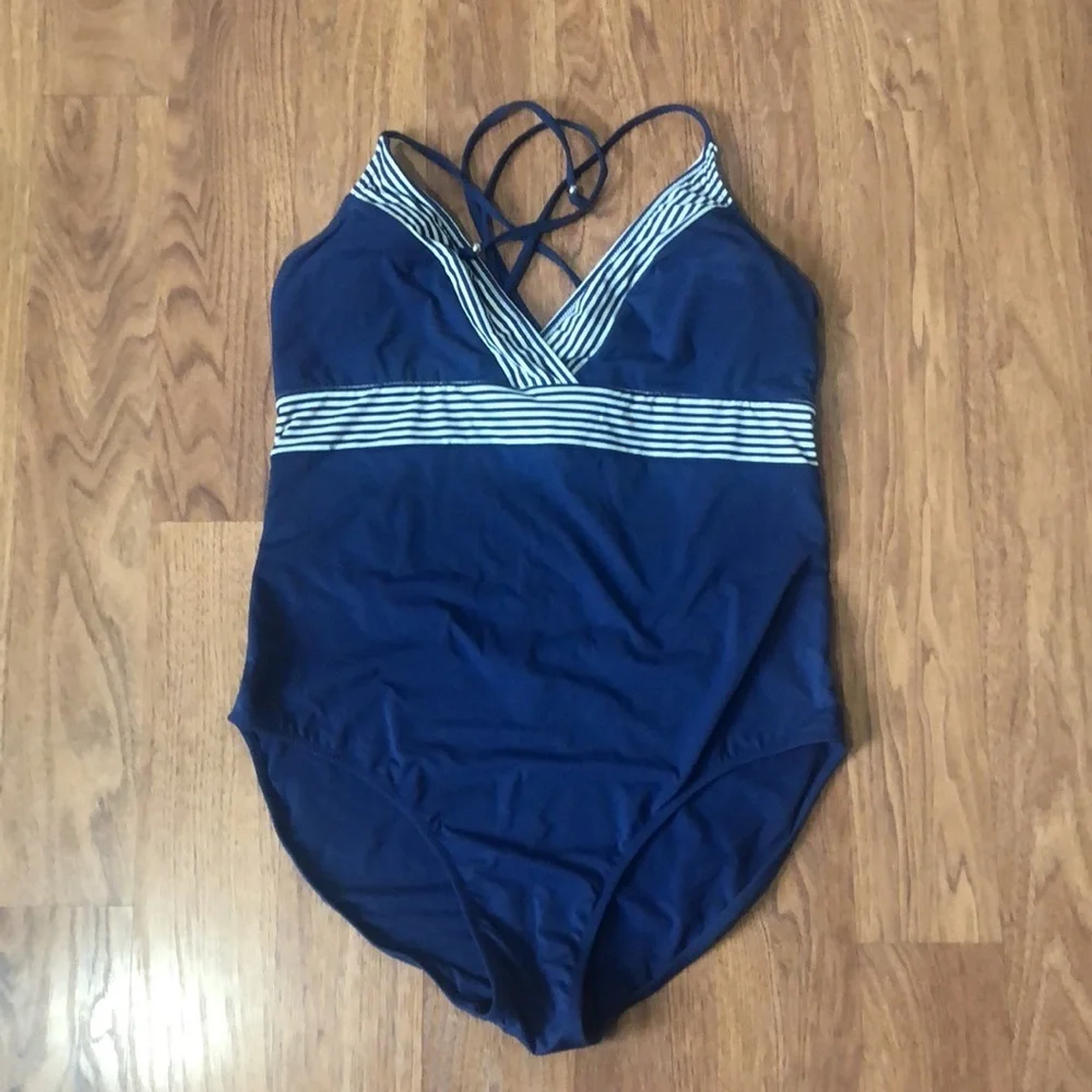 Vineyard Vines Women’s One Piece Bathing Suit Size XL Nautical Navy Blue